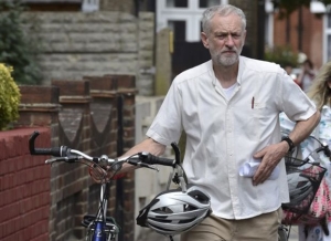 Ανω-κάτω κάνει ο Κόρμπιν τους Εργατικούς