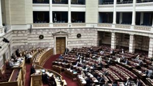 Εξετάζονται συνεδριάσεις mix φυσικής παρουσίας και τηλεδιάσκεψης στην Ολομέλεια