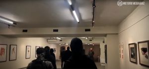 Θεσσαλονίκη: Ταυτοποιήθηκαν άλλοι έξι για την εισβολή Χρυσαυγιτών σε έκθεση καλλιτέχνη στην Καλαμαριά