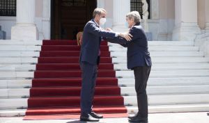 Όσα ειπώθηκαν στη συνάντηση Μητσοτάκη – Σασόλι στο Μέγαρο Μαξίμου (pics)