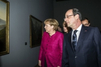 Ολάντ-Μέρκελ: Ανοιχτό το ενδεχόμενο αλλαγής του Δουβλίνου ΙΙ