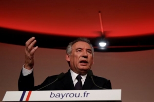 Συμμαχία προτείνει στον Μακρόν ο κεντρώος Φρανσουά Μπαϊρού