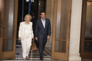 Βασ. Θάνου: Ορκίστηκε υπηρεσιακή πρωθυπουργός - Στις 12 το μεσημέρι της Παρασκευής ορκίζεται η κυβέρνηση