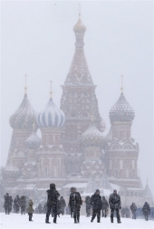 Die Zeit: Ρωσική απόπειρα για διάσπαση της ΕΕ με «όχημα» Έλληνες