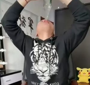 Σοκ στο TikTok: Πέθανε την ώρα της live μετάδοσης (ΦΩΤΟ)