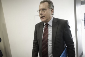 Κουμουτσάκος για πΓΔΜ: «Η σκλήρυνση φέρνει σκλήρυνση»