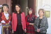 Στο Λύκειο Ελληνίδων Κιλκίς η Υπουργός Νίκη Κεραμέως για να τιμήσει τις Γυναίκες