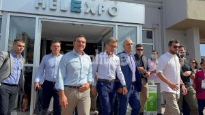 Η βόλτα του Αλέξη Τσίπρα στην 86η ΔΕΘ (pics &amp; vids)