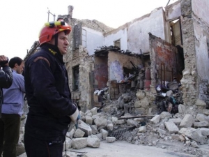 Κατάρρευση πέτρινης οικίας στο κέντρο της Αθήνας