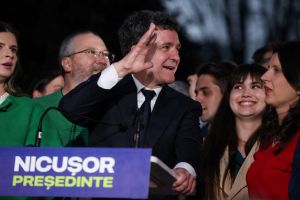 Ρουμανία: Νίκη του Νικούσορ Νταν στις προεδρικές εκλογές – Ήττα για τον ακροδεξιό Σιμιόν