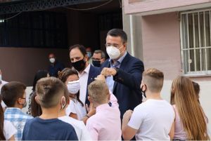 Στον αγιασμό του 11ου δημοτικού σχολείου Καλαμαριάς, ο Απ. Τζιτζικώστας