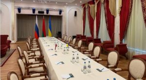 Τρίτος και τελικός γύρος των διαπραγματεύσεων Ουκρανίας – Ρωσίας σε εξέλιξη