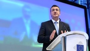 Τζιτζικώστας: Η βιωσιμότητα στις αερομεταφορές πρέπει να συμβαδίζει με την ανταγωνιστικότητα