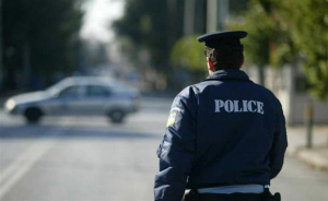 Ποιος είναι ο απότακτος Ελληνας αστυνομικός που σκότωσε Αλβανό «μαφιόζο» στα Τίρανα