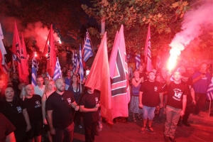 Επεισόδια έξω από τα γραφεία της Χρυσής Αυγής στο Μαρούσι