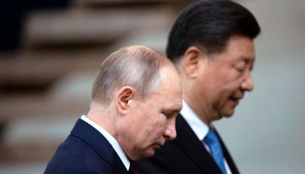 Βρετανία: Η Κίνα να ενθαρρύνει τη Ρωσία ώστε να αποσυρθεί από την Ουκρανία