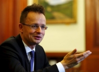 Ούγγρος ΥΠΕΞ: Η ΕE να στείλει τους μετανάστες πίσω στις χώρες καταγωγής