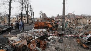Κίεβο: Έως και 300 πτώματα ενδέχεται να βρίσκονται σε ομαδικό τάφο στην Μπούτσα