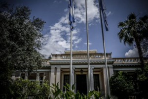 Μη βιάζεστε για συμφωνία με την πΓΔΜ λένε από το Μαξίμου
