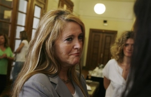 Αγνωστος επιτέθηκε στην πρώην γραμματέα του Χριστοφοράκου