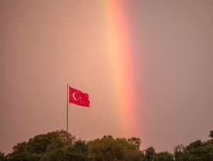 Τουρκία: Η αντιπολίτευση κατηγορεί την κυβέρνηση Ερντογάν για αδράνεια στην υπόθεση σεξουαλικής κακοποίησης ανηλίκου