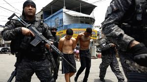 Δύο νεκροί σε αστυνομική επιχείρηση για το οργανωμένο έγκλημα στο Ρίο ντε Ζανέιρο