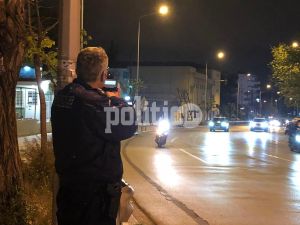 Καλαμαριά: Έλεγχοι και ραντάρ ελέγχου ταχύτητας στην στροφή της σφοδρής σύγκρουσης στην Αδριανουπόλεως