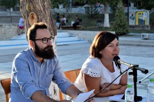 Υπαίθρια σύσκεψη του ΚΚΕ στην πόλη του Κιλκίς, στο θεατράκι του κεντρικού πάρκου