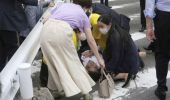 Ιαπωνία: Πυροβόλησαν τον πρώην πρωθυπουργό Σίνζο Άμπε – Συγκλονιστικά βίντεο από την εκτέλεση και τη σύλληψη του δράστη