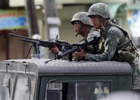 <div>Φιλιππίνες: 'Ενοπλοι απήγαγαν τρεις ξένους τουρίστες σε δημοφιλές θέρετρο</div>