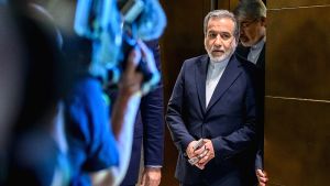 Αναταραχή στις διαπραγματεύσεις: Η ιρανική αντιπροσωπεία αποχώρησε λόγω Τραμπ