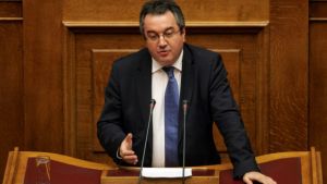 Ο Ηλίας Μόσιαλος εκπρόσωπος της κυβέρνησης σε διεθνείς οργανισμούς για κορωνοϊό