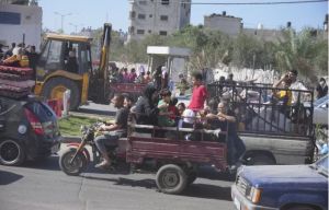 Ανοιχτό και πάλι το πέρασμα της Ράφα για να περάσει ανθρωπιστική βοήθεια στη Γάζα