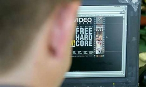 Ανέβαζε αισθησιακές φωτογραφίες πρώην συντρόφου του σε πορνογραφικές ιστοσελίδες