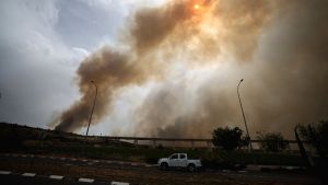 Τουλάχιστον 23 τραυματίες από τις καταστροφικές πυρκαγιές κοντά στην Ιερουσαλήμ
