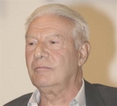 Ο καθηγητής Γ. Κριμπάς επιστρέφει στον ΟΟΣΑ