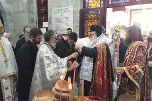 Ο Σεβασμιώτατος κ. Δημήτριος χειροθέτησε δύο ιεροψάλτες στο Σταυροχώρι Κιλκίς
