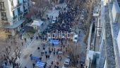 Θεσσαλονίκη: Πορεία αντιεμβολιαστών με συνθήματα και ύβρεις – Δείτε βίντεο