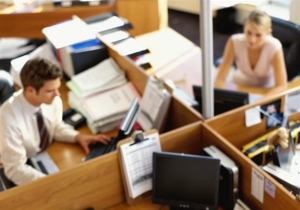 Ερευνα: Απαισιόδοξο το 60% των ελλήνων εργαζομένων