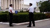 Πυρά σε λύκειο της Β. Καρολίνας: Νεκρός ο μαθητής που πυροβολήθηκε – Συγκλονιστικά βίντεο