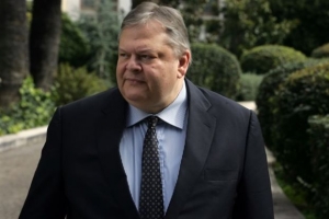 Ευ.Βενιζέλος: Ο λαός χρησιμοποιήθηκε ως εργαλείο