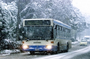 Αττική: Ποιες λεωφορειακές γραμμές καθήλωσε η χιονόπτωση