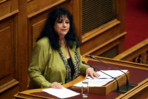 Επεισόδιο με την Αννα Βαγενά στο εντευκτήριο της Βουλής