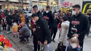 ΚΑΕ Ολυμπιακός: Αντιπροσωπεία στο σημείο που δολοφονήθηκε ο Άλκης