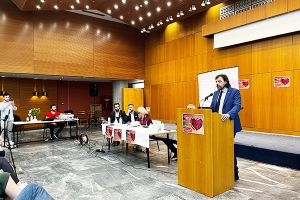 Επίσκεψη του Πέτρου Παππά στο Ψυχιατρικό και στο Ιπποκράτειο Νοσοκομείο της Θεσσαλονίκης