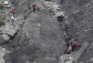 New York Times: Ο ένας πιλότος είχε κλειδωθεί έξω από το πιλοτήριο