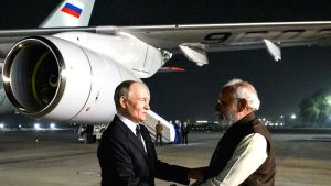 Η επίσκεψη Πούτιν στην Ινδία: Συζητήσεις με τον πρωθυπουργό Μόντι για την ενίσχυση των σχέσεων